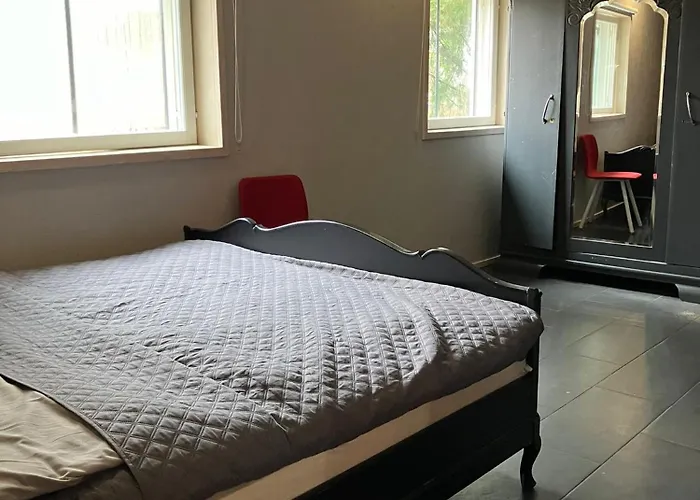 Erillistalo Keskustassa *